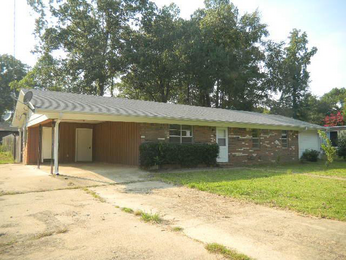 107 Brewster St, Fordyce, AR 71742 
