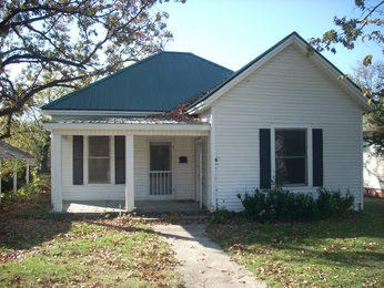 732 Broad St S, Batesville, AR 72501 