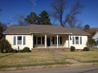 408 W 2nd St, De Witt, AR 72042 