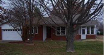 1107 W Geneva St, Rogers, AR 72758 