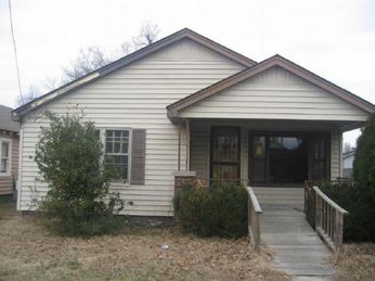 911 W  Court St, Paragould, AR 72450 