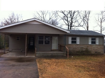 818 W Granite St, Siloam Springs, AR 72761 