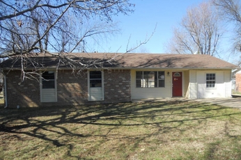 1006 South Prospect Cir, Siloam Springs, AR 72761 