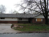 1704 Se 18th St, Bentonville, AR 72712 