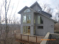 1002 E Company Stree, Fayetteville, AR 72701 