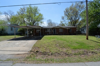 2602 S Savannah St, Fort Smith, AR 72901 