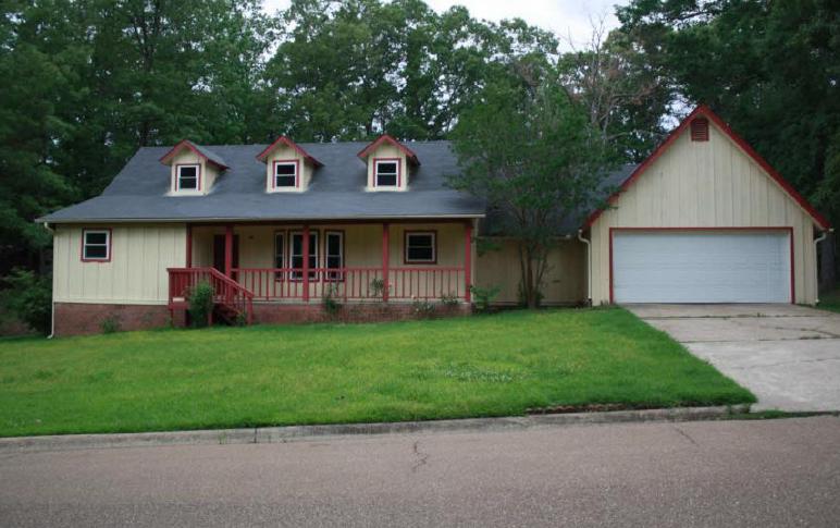 9 Holly Oak Dr, Arkadelphia, AR 71923 