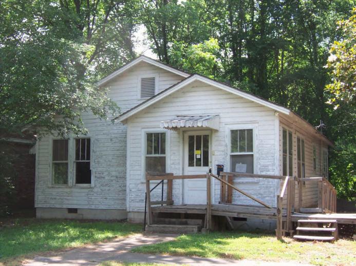 613 N Miller St, Clarksville, AR 72830 