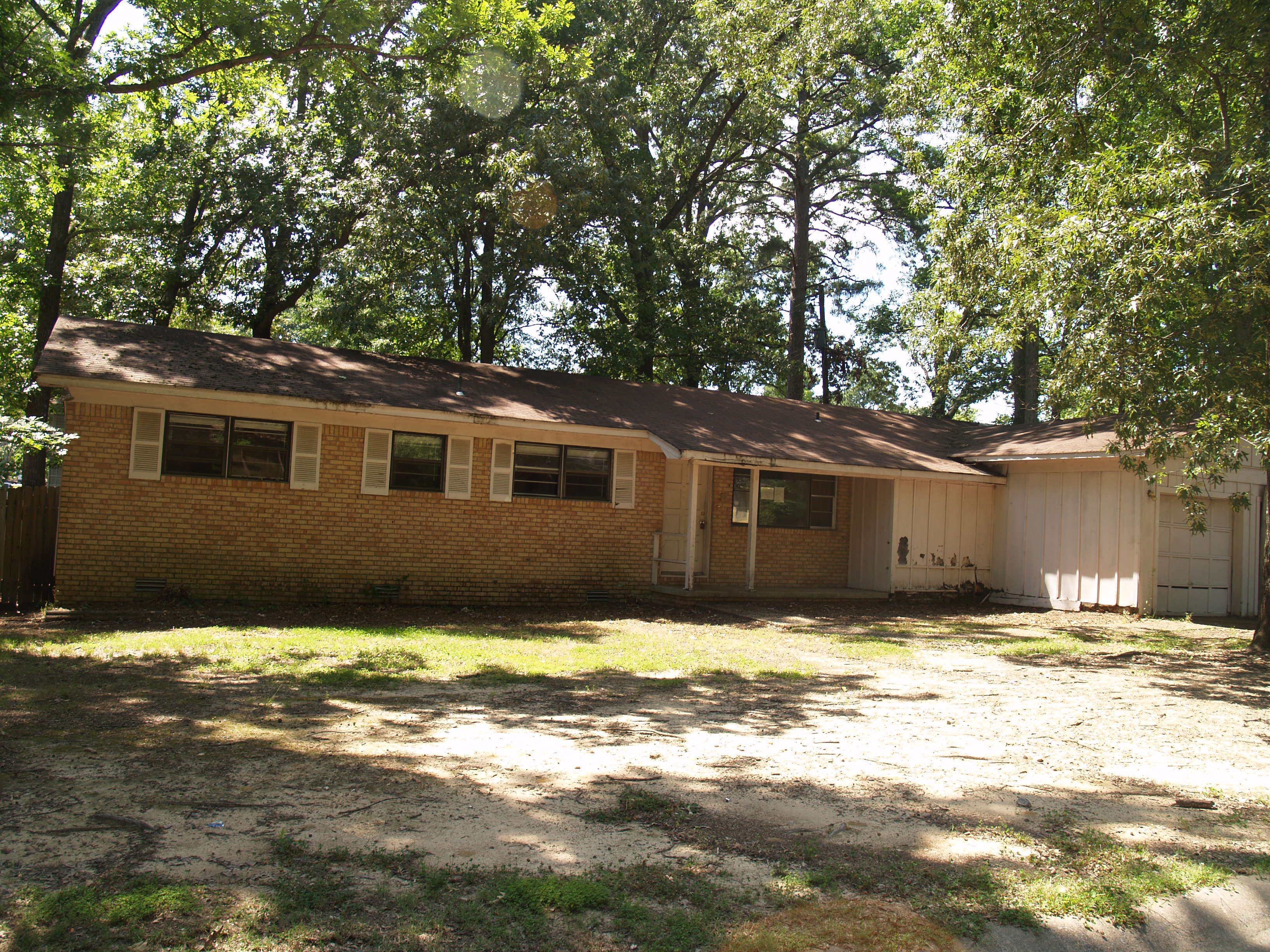 28 Regency Cir, Little Rock, AR 72209 