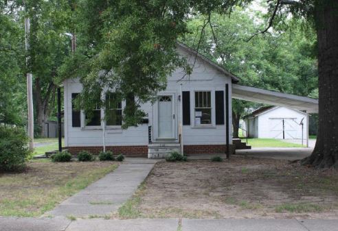 404 S Gabbert St, Monticello, AR 71655 