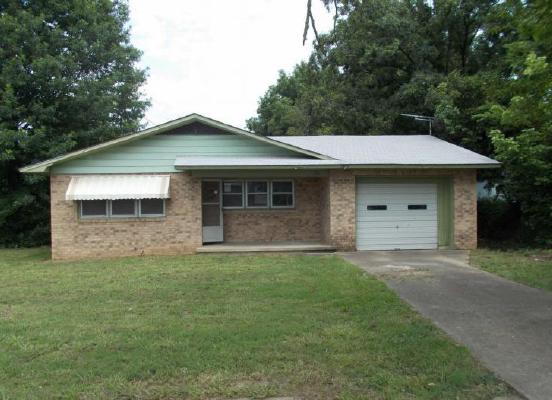 306 E Olive St, Green Forest, AR 72638 