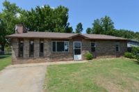 1305 12th Ter, Barling, AR 72923 