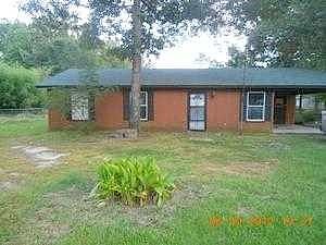 Dixon, Pine Bluff, AR 71603 