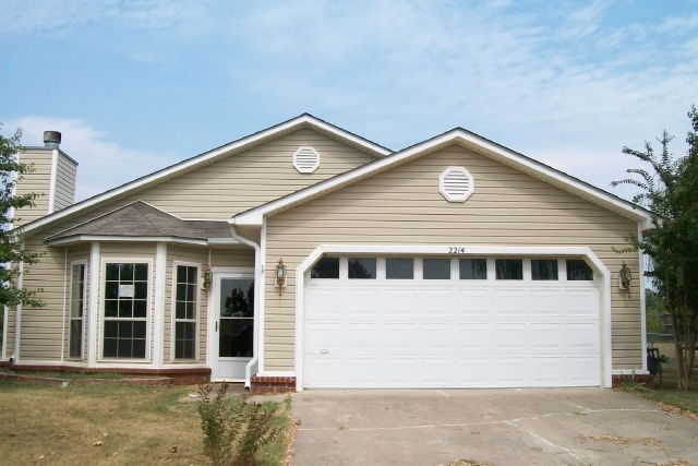 2214 Granite Cir, Van Buren, AR 72956 
