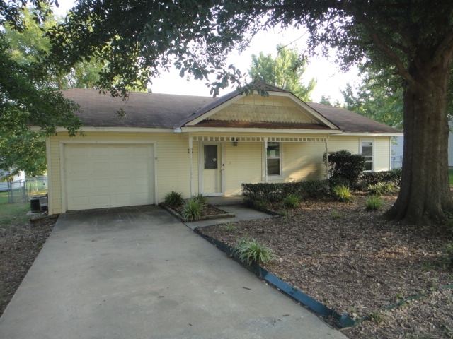 16 Frances St, Cabot, AR 72023 