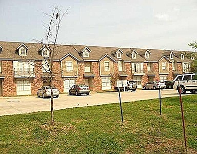 North Chestnut Ave, Fayetteville, AR 72703 