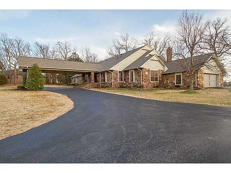 East Gulley Rd, Fayetteville, AR 72701 