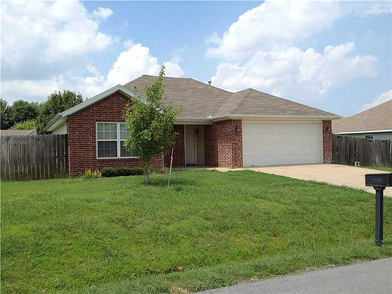 Main, Lincoln, AR 72744 