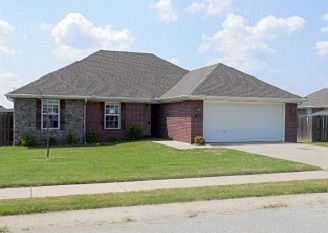 St Claire St, Pea Ridge, AR 72751 