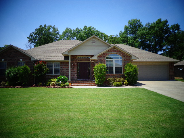 518 S. Vancouver Ave., Russellville, AR 72801 