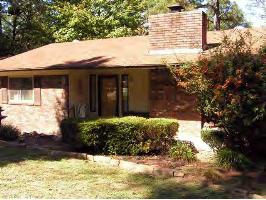 105 Sunset Dr, Russellville, AR 72801 