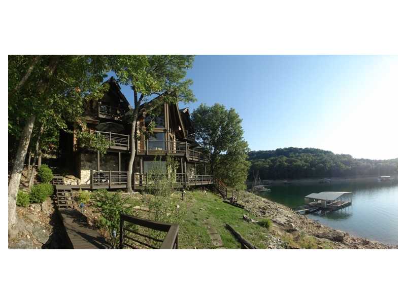 831 S BAYSHORE DR, Eureka Springs, AR 72631 