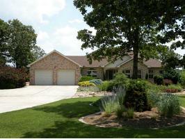 22 W. Bluff Ln., Holiday Island, AR 72631 