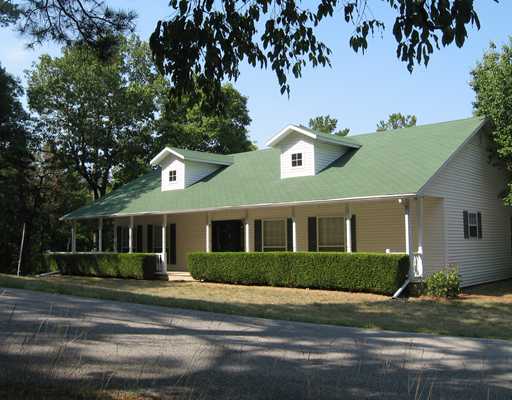 2 Drennon, Eureka Springs, AR 72631 