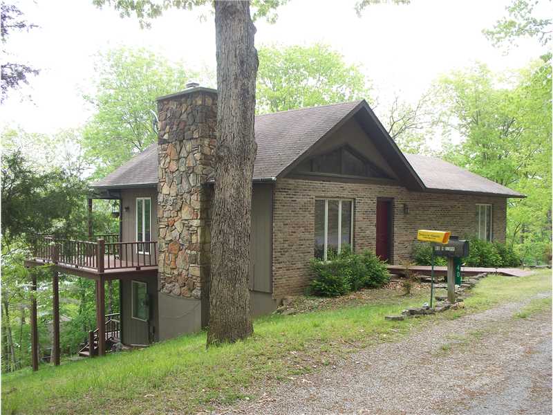 40 N. Bluff Rd., Eureka Springs, AR 72631 