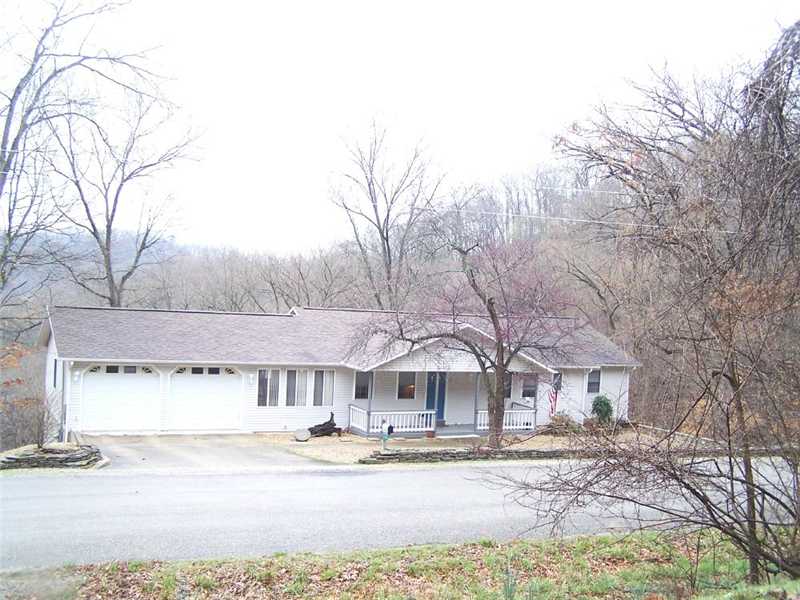 166 Hawk Dr., Holiday Island, AR 72631 