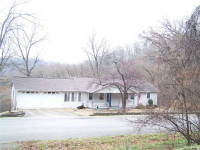 166 Hawk Dr., Holiday Island, AR 72631 