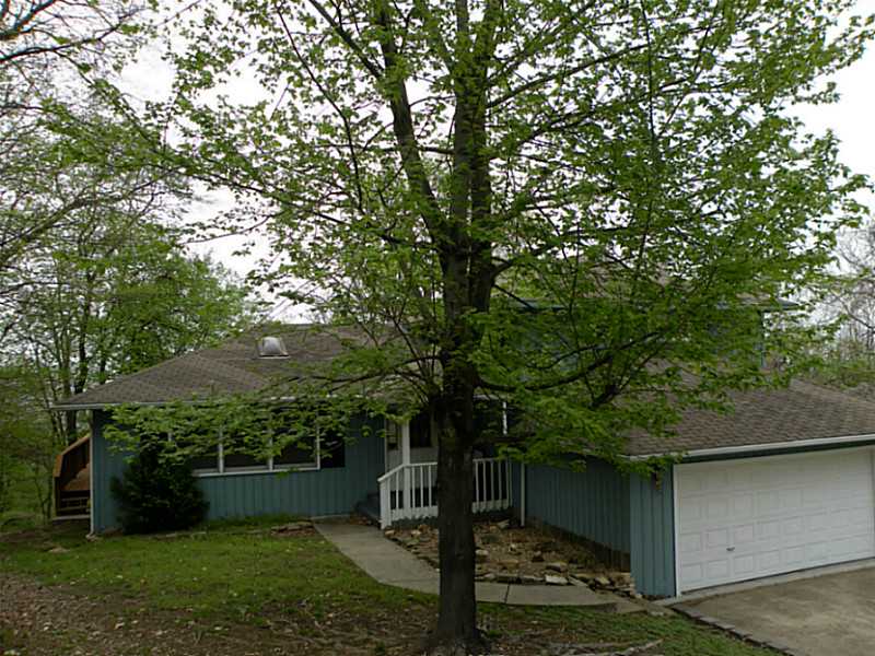 1 Bobwhite Ln, Holiday Island, AR 72631 