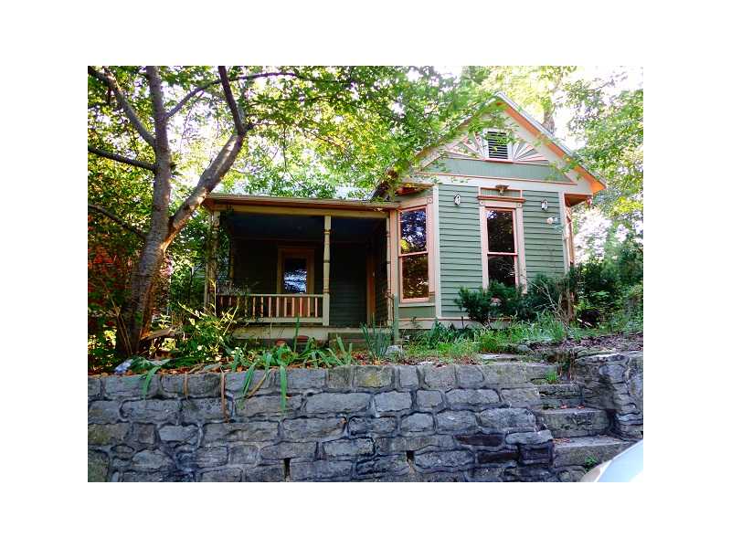 10 Elk St, Eureka Springs, AR 72632 