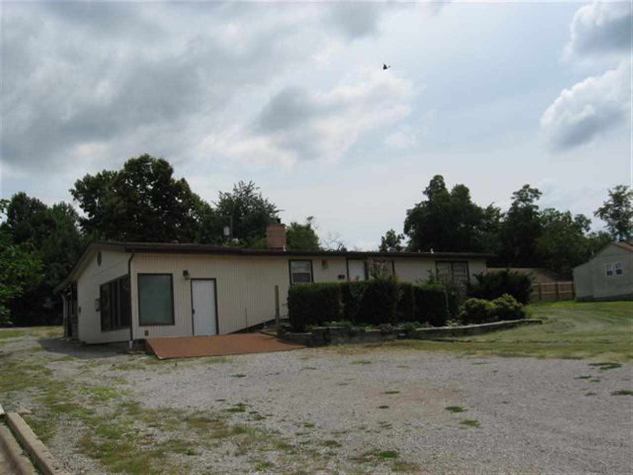 927 S College Street St, Mountain Home, AR 72653 