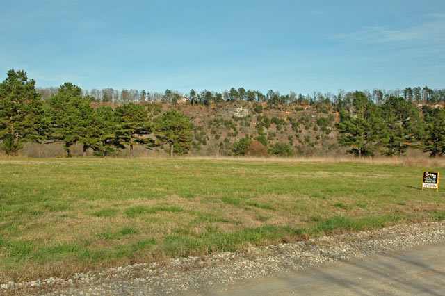 405 Cr 101, Norfork, AR 72658 