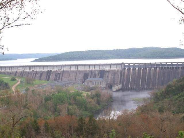 000 Eagle Roost Road, Norfork, AR 72658 