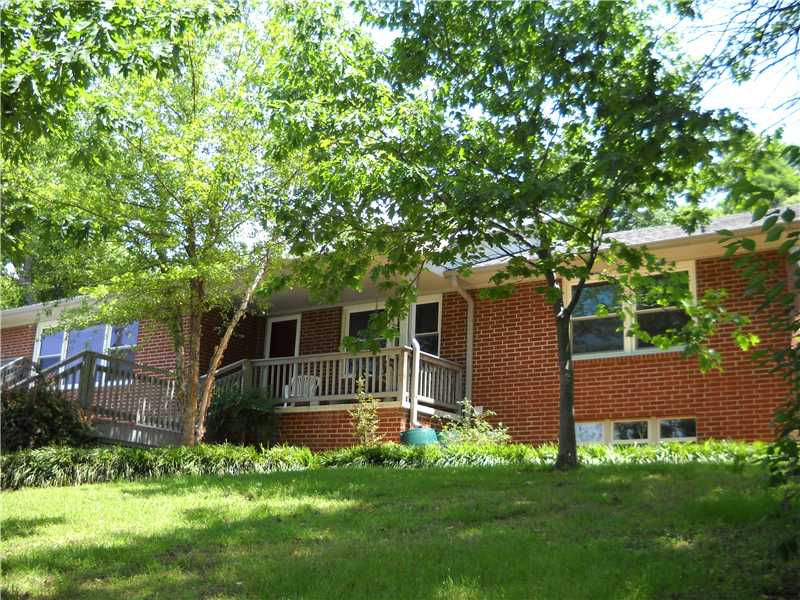 236 N FLETCHER AVE, Fayetteville, AR 72701 