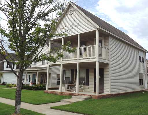 2717 N WESTMINSTER DR, Fayetteville, AR 72704 