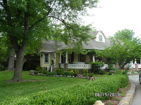 710 W CENTRAL AVE, Bentonville, AR 72712 