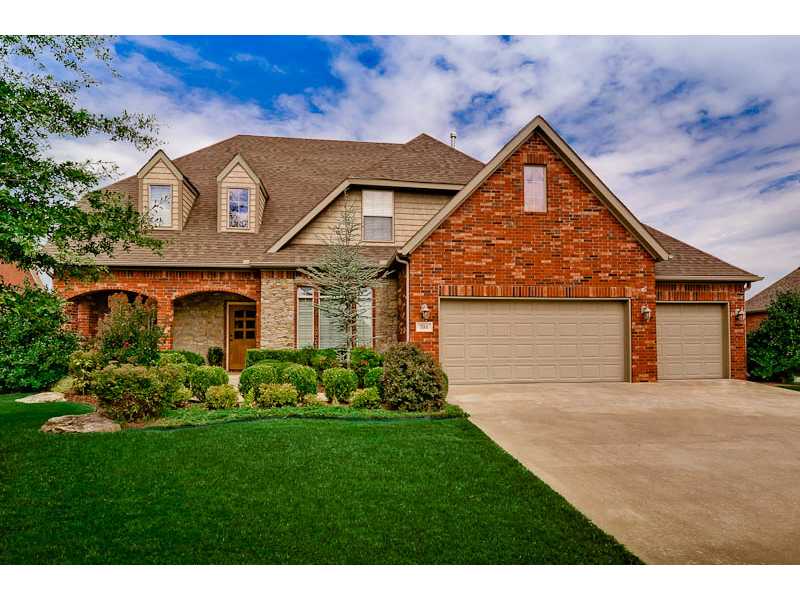 704 SW GLEN ARBOR AVE, Bentonville, AR 72712 