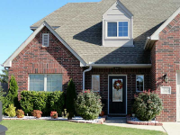 102 NE LAKE FOREST LN, Bentonville, AR 72712 