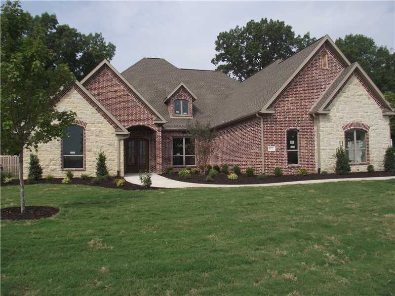 3131 OAK TREE DR, Centerton, AR 72719 