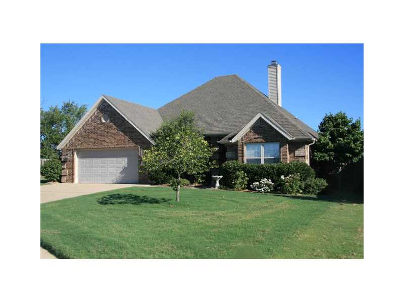 1111 MEDWAY LN, Centerton, AR 72719 