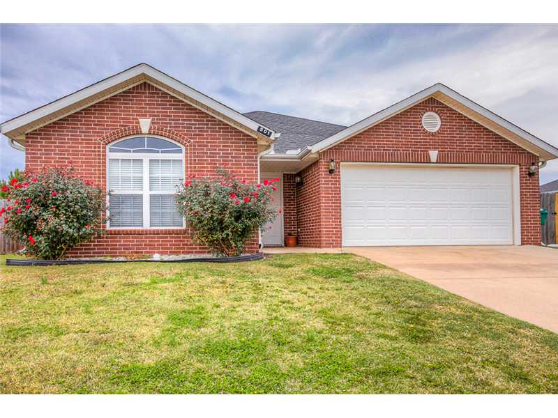 501 FIREWOOD DR, Centerton, AR 72719 