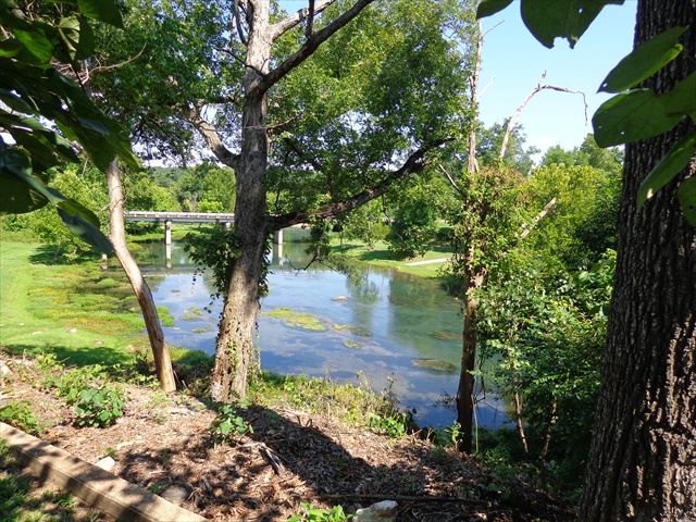 200 S. 2nd St., Mammoth Springs, AR 72554 