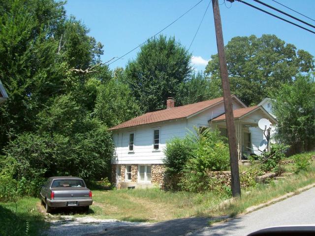 212 N Maple, Harrison, AR 72601 