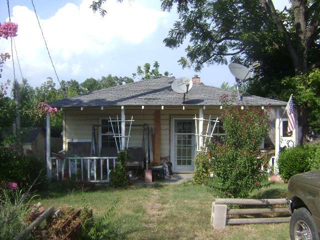 204 W First St, Omaha, AR 72601 