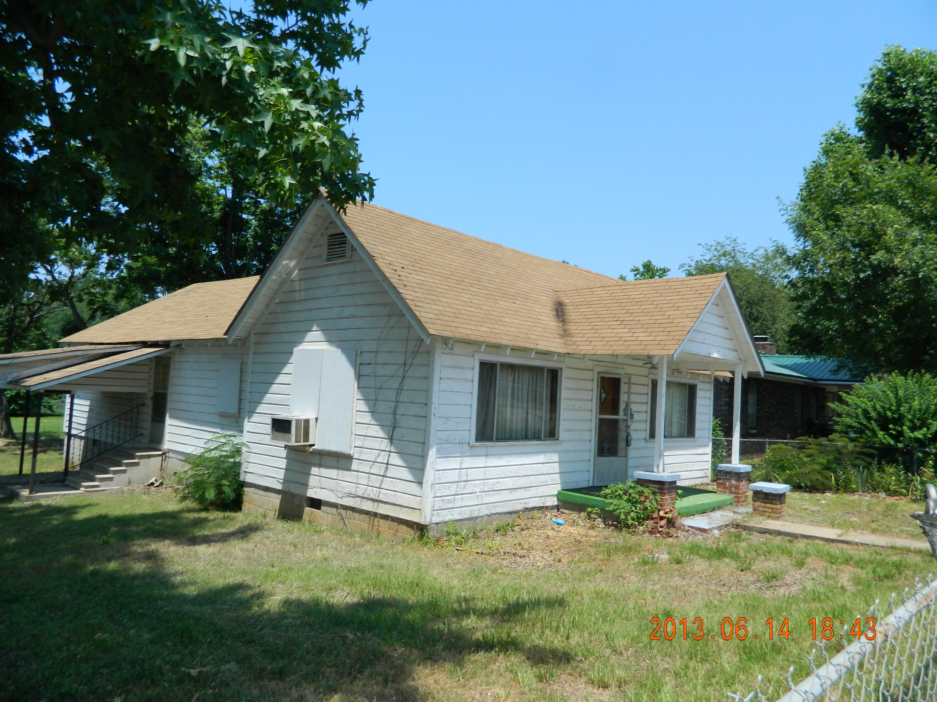 206 Cline Street, Clarksville, AR 72830 