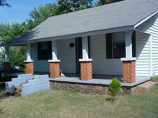 713 Ash St., Clarksville, AR 72830 