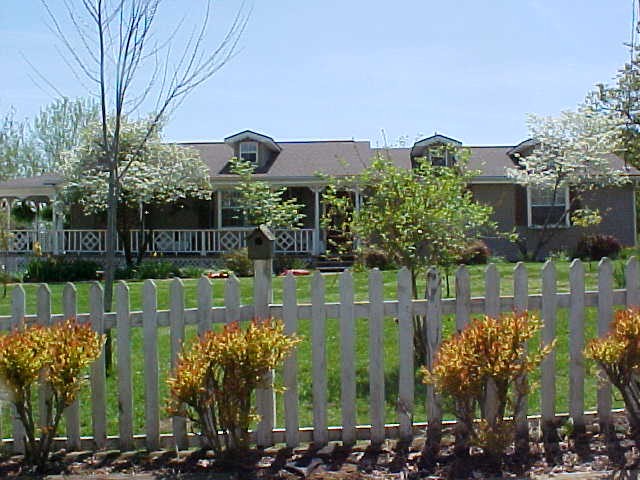 1013 Elm St, Coal Hill, AR 72832 